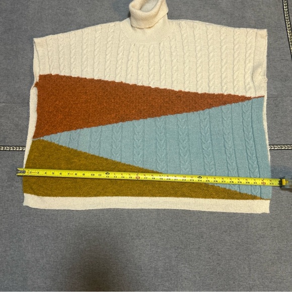 Anamá Turtleneck Colorblock Mixed-Knit Poncho Sweater Ivory Size L - Picture 9 of 12
